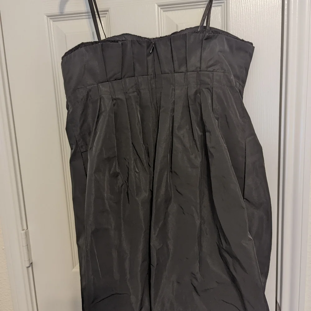 Little black dress - Picture 5 of 8